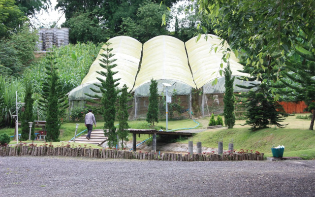 Sainamtok Resort