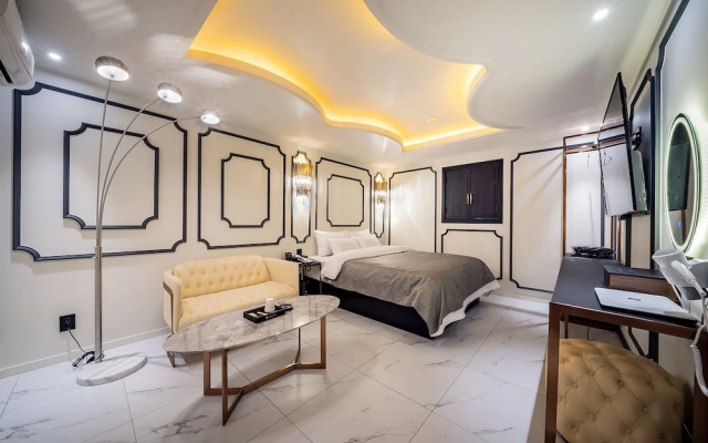 The Gray Hotel