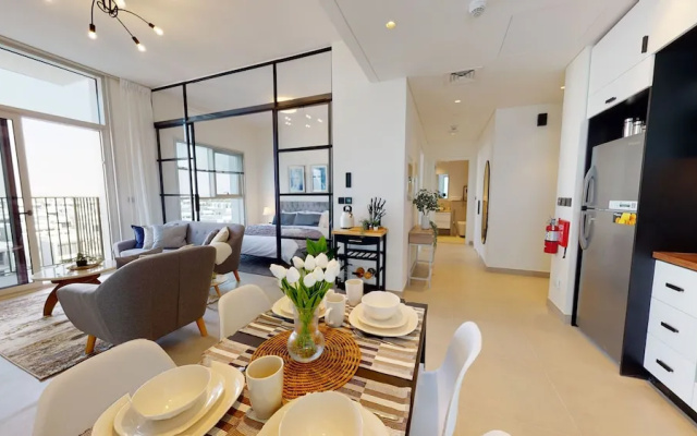 SuperHost - High-End apartment With Burj Khalifa Glimpse
