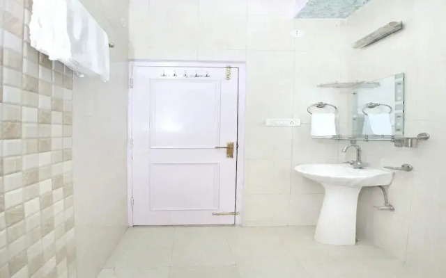 OYO 11738 Home Cozy 1BHK Bhattakufar