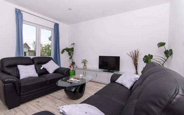 Apartmani Dolores