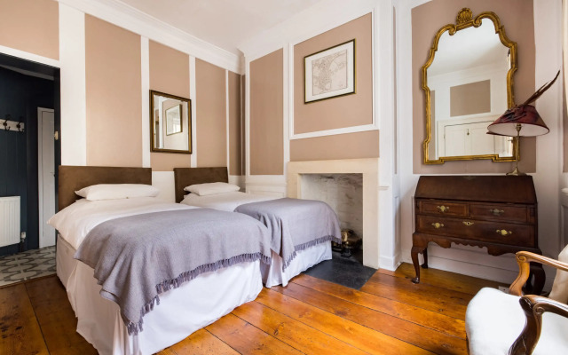 Spacious Homely Georgian Town House Central Bath