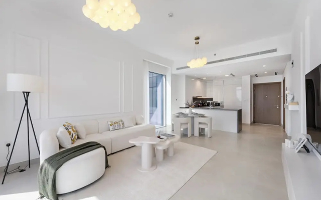 2BR M Canal Front B3 Waterfront Views