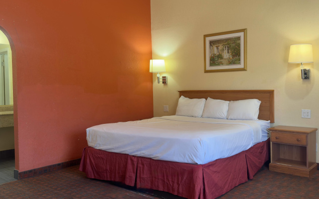 Travelodge by Wyndham Lubbock