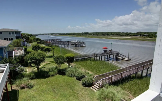 Mclaurin Manna At Holden Beach 4 Bedroom Home by RedAwning
