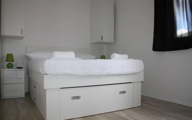 Villa White