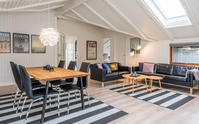 6 Person Holiday Home in Henne