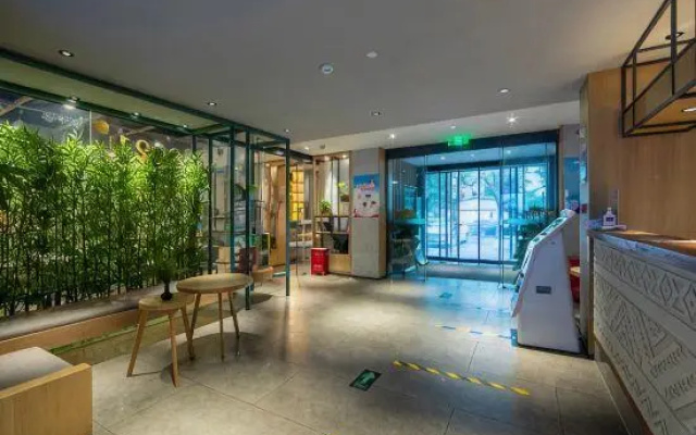 TRUE GO Hotel (Beijing Happy Valley Subway Station)
