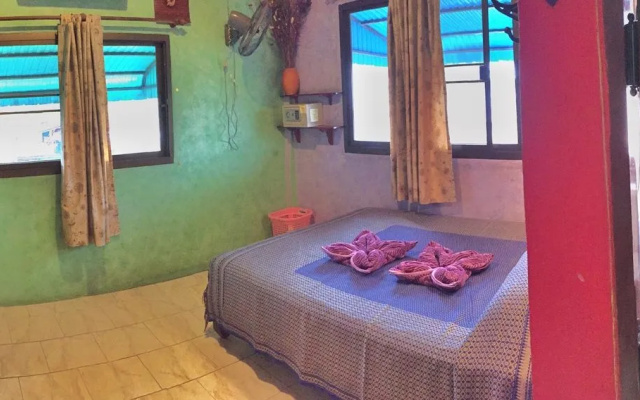 Shanti Lodge Bangkok