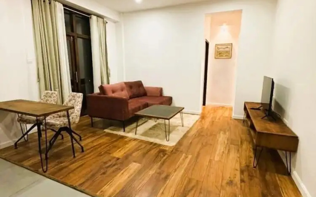 Dzi Apartments
