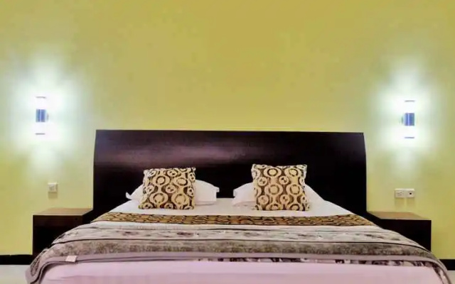 Hotel Tiara