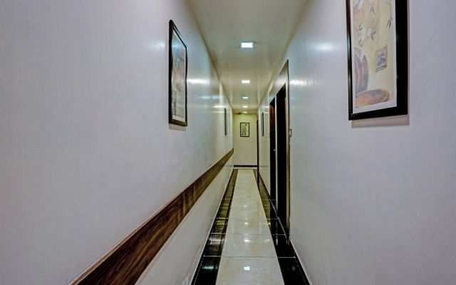 Hotel O Blue Inn Residence Near R City Mall