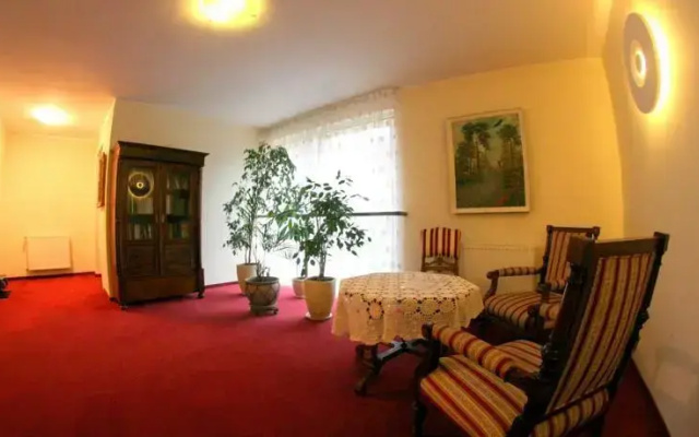 Hotel i Restauracja Złoty Las
