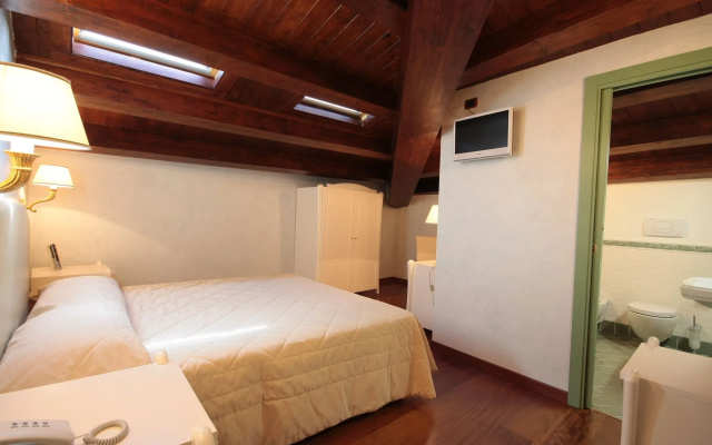 Hotel Rojan