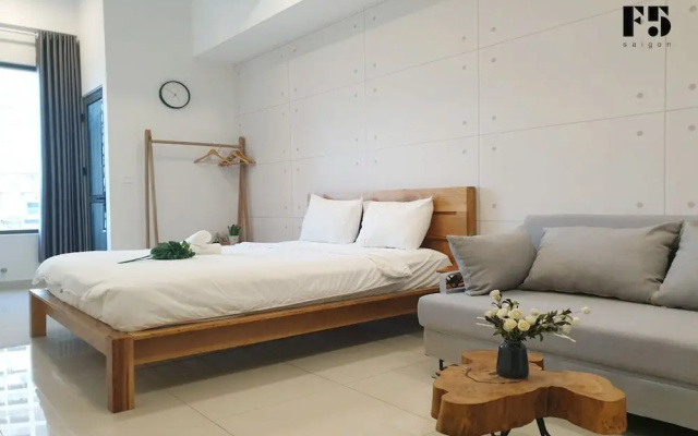 F5 Saigon Luxury Studio