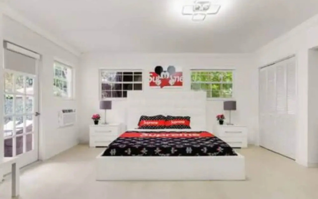 2710 Heated Pool 7 Beds 5 Baths Sleep 15 Park 4 Car