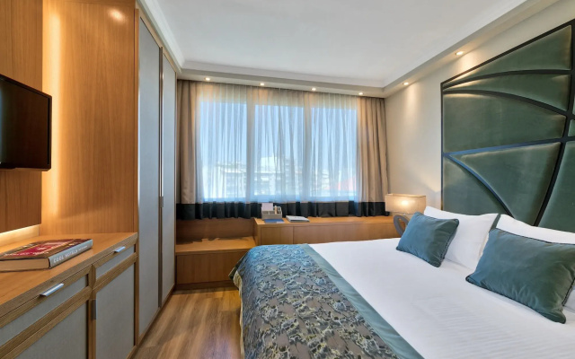 Отель Divani Caravel