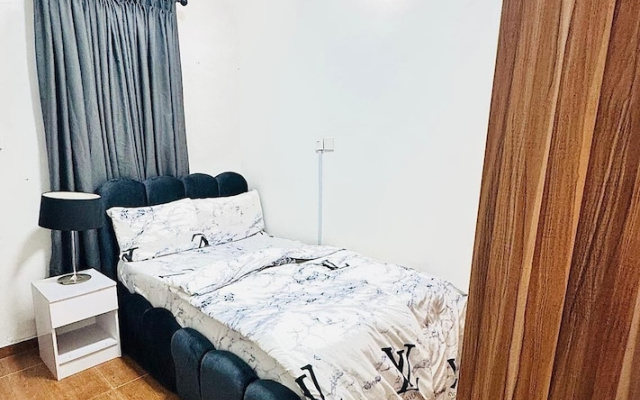 Luxury 4BR Retreat