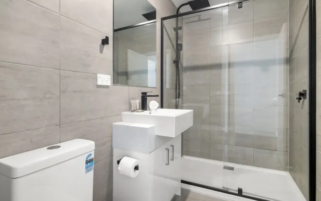 Relaxing Family Townhouse Near Melbourne's