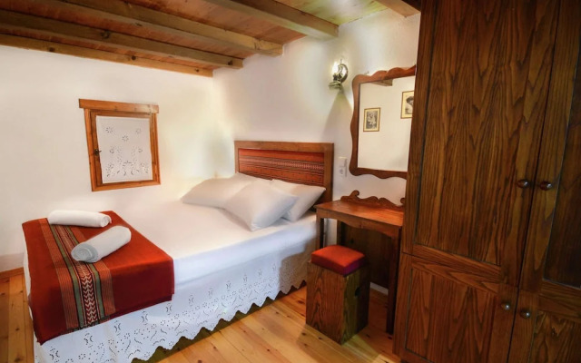 Villa in Crete With Vineyard Experience