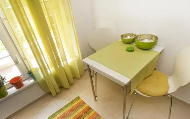 Flory Apartment