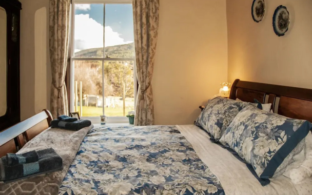 Tophouse Historic Inn
