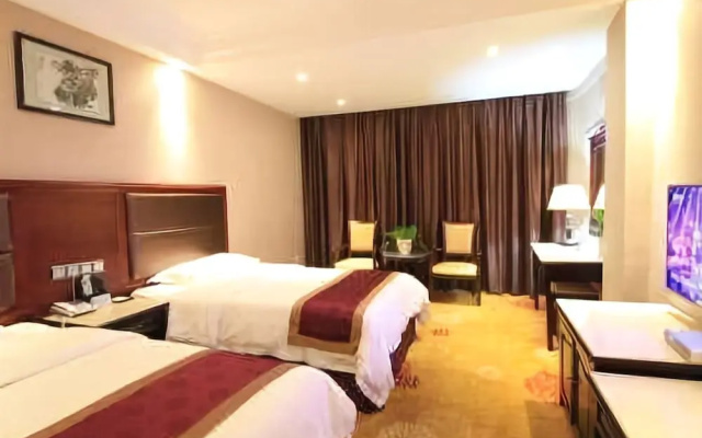 Golden Harbor Hotel