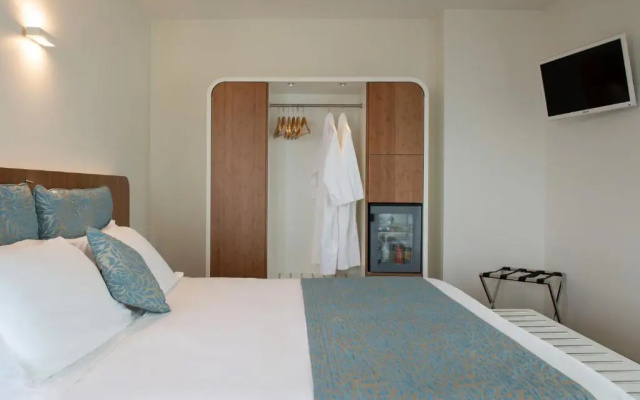 Trampolines Suite Hotel