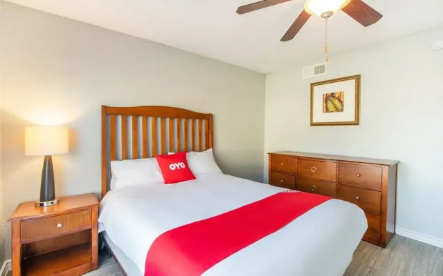 OYO Apartments at Eden Pointe