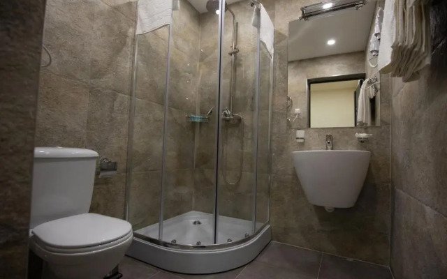 Отель Boutique Living