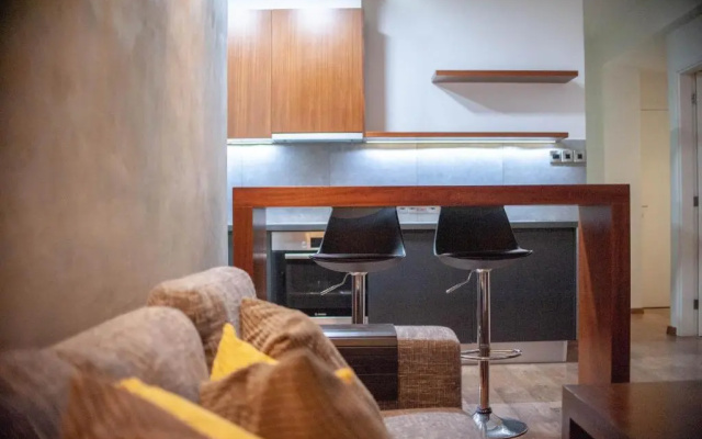Modern apartment 200m from the beach