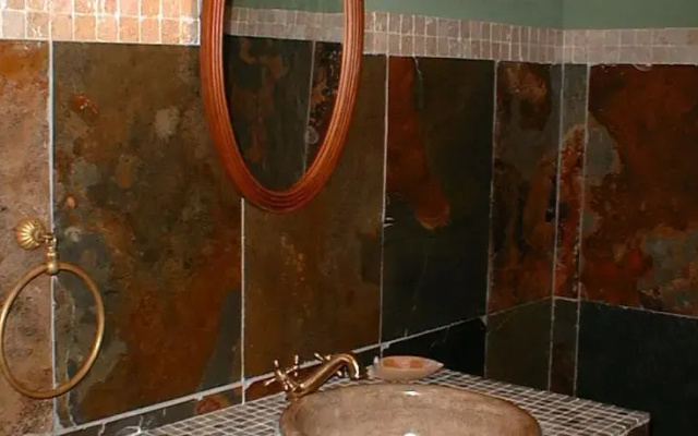 Casa Camaleon