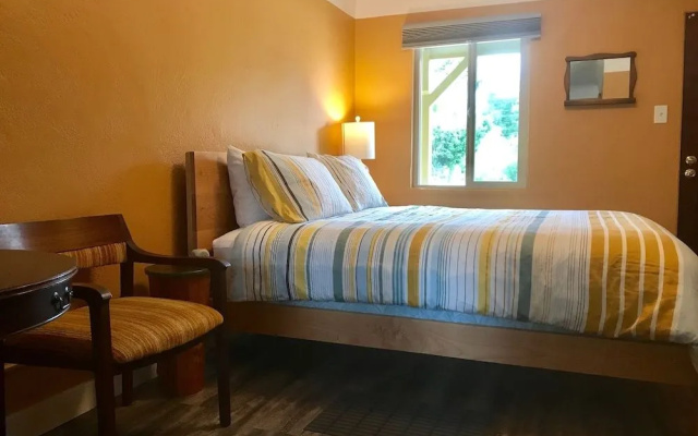 b.side motel + rv