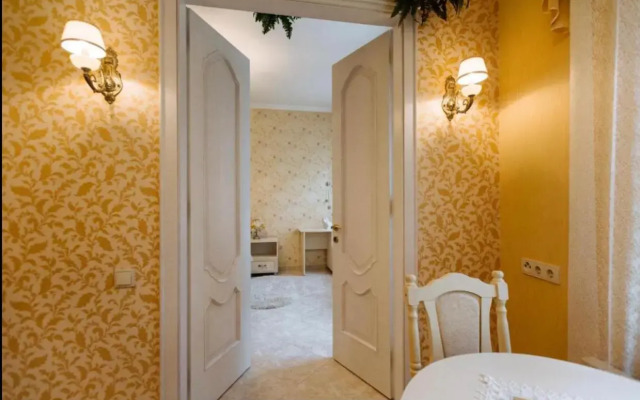 Central Lviv House