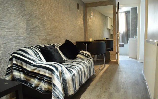 Beautiful 3 Bedroom Flat in Peckham