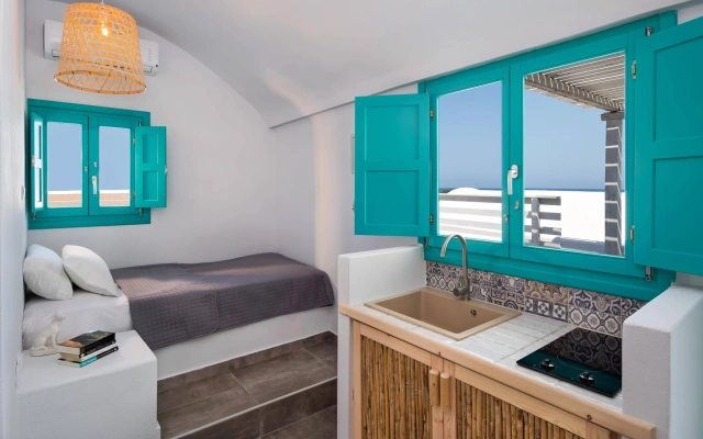 Nissia Beach Apartments and Suites