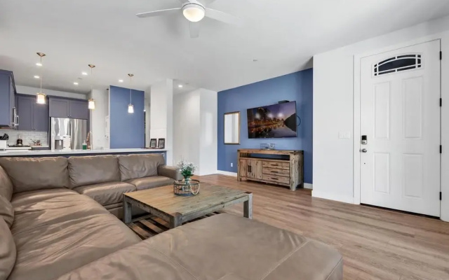 Island Paradise 4BR Combo Sleeps 16