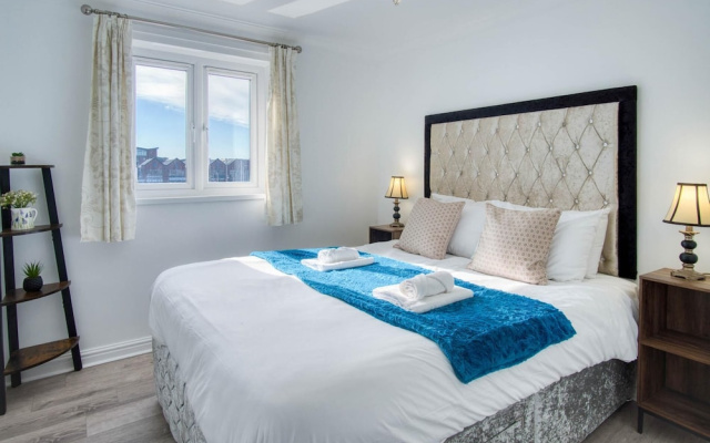 The Crows Nest - 1 Bed Apartment - Swansea Marina