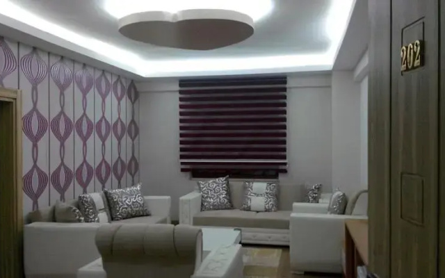 Serkan Hotel