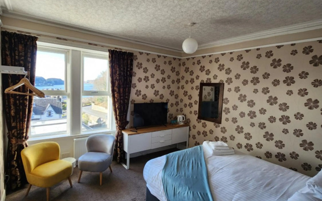 Kings Knoll Hotel