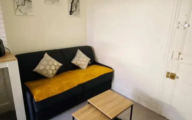 ENGHIEN-LES-BAINS: studio au cœur du centre ville.