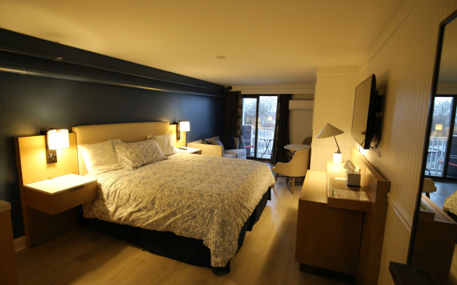 Harborline Hotel