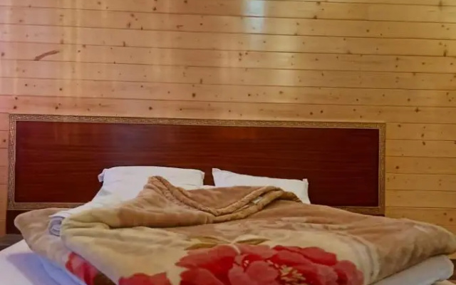 Guru Tashi Guest House