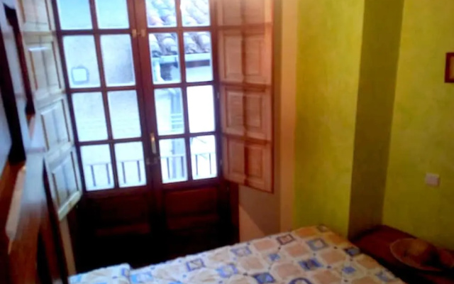 House With 3 Bedrooms in Guisando