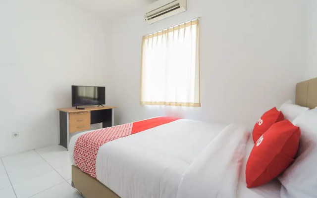 OYO 2110 Rotterdam Guest House