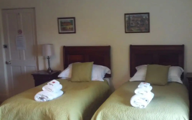 Pyle Guest House