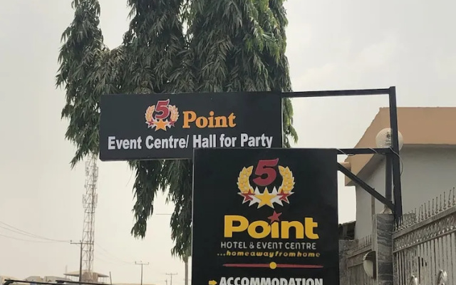 5 Point Hotel and Event Centre