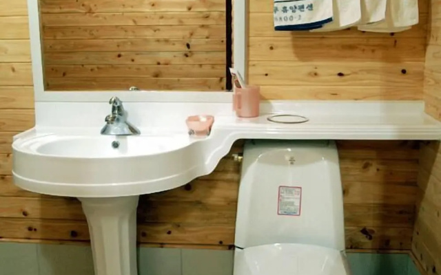Jeju Log Pension