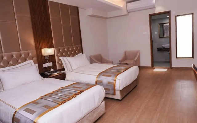 Oasis Hotel Cumilla