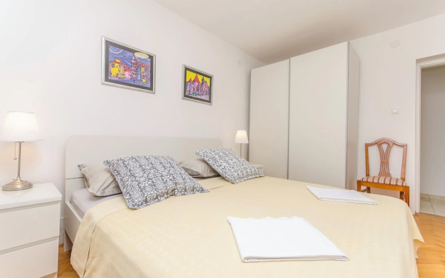 Apartment Oblutak